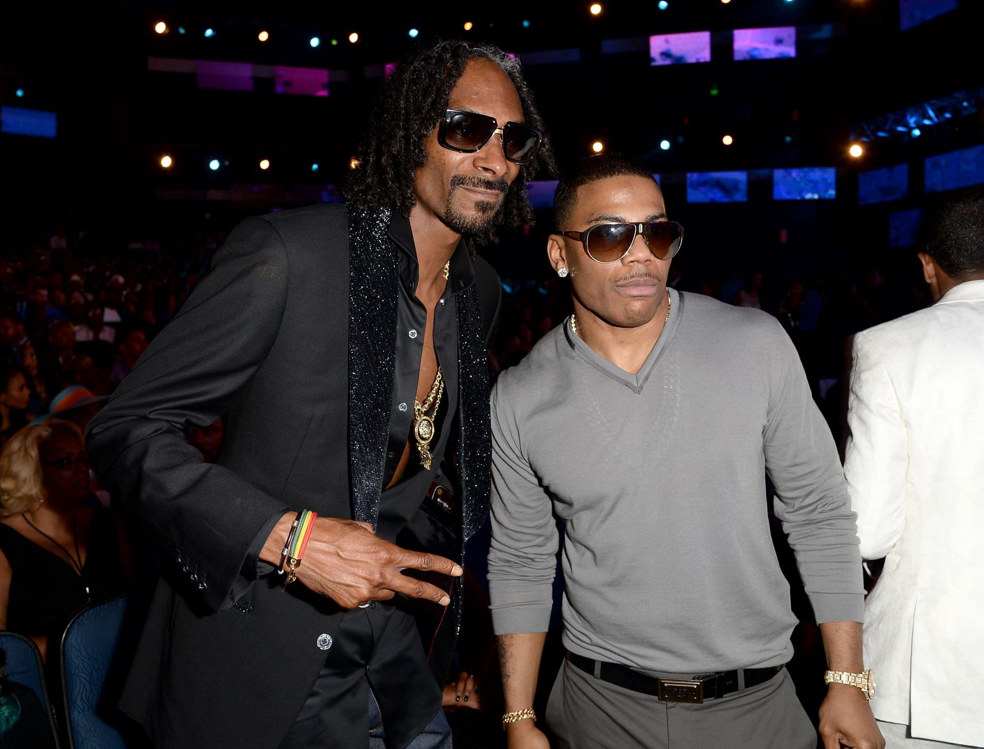 Nelly and Snoop Dogg at the 2013 BET Awards (Image via Getty)